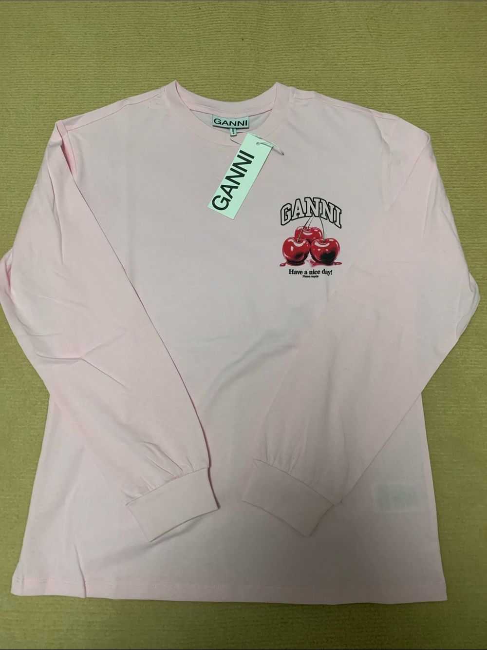 GANNI Pink Cherry Long-Sleeve Graphic Crewneck shirt Tee size Medium